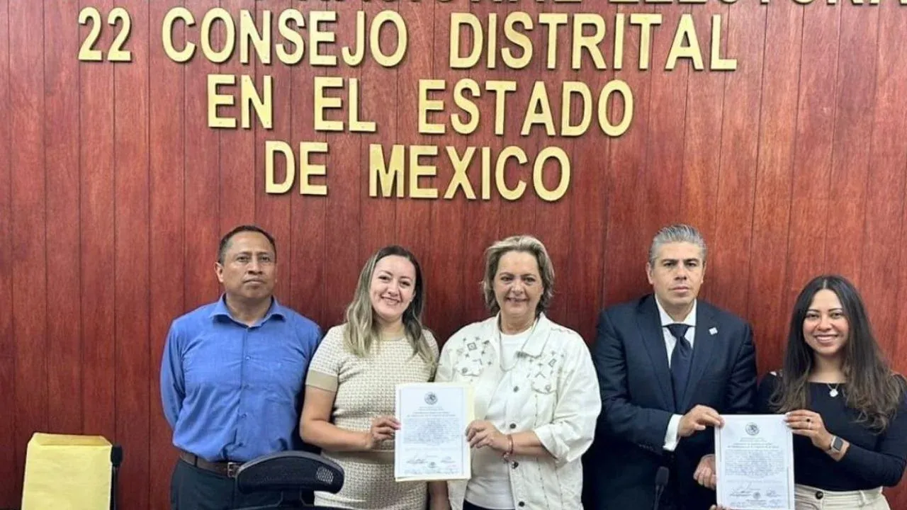 Entregan Constancias de Mayoría a Diputados Federales Electos, en los Distritos 022 y 024 con cabecera en Naucalpan