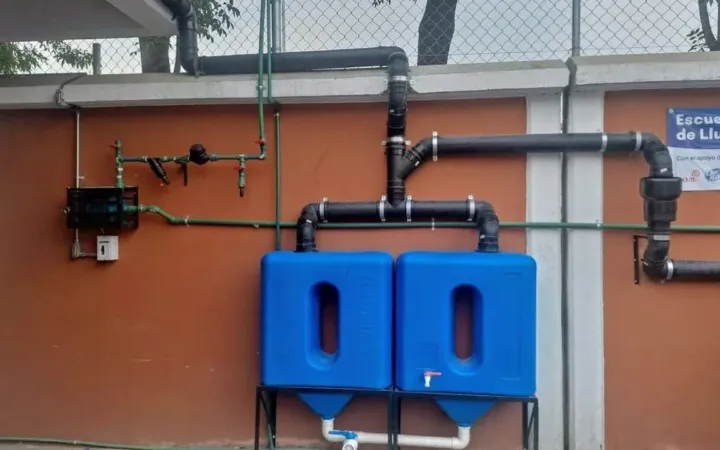 Gobierno de Atizapán de Zaragoza, Reckitt Benckiser y Agua Capital favorecen a planteles educativos con “Escuela de Lluvia”