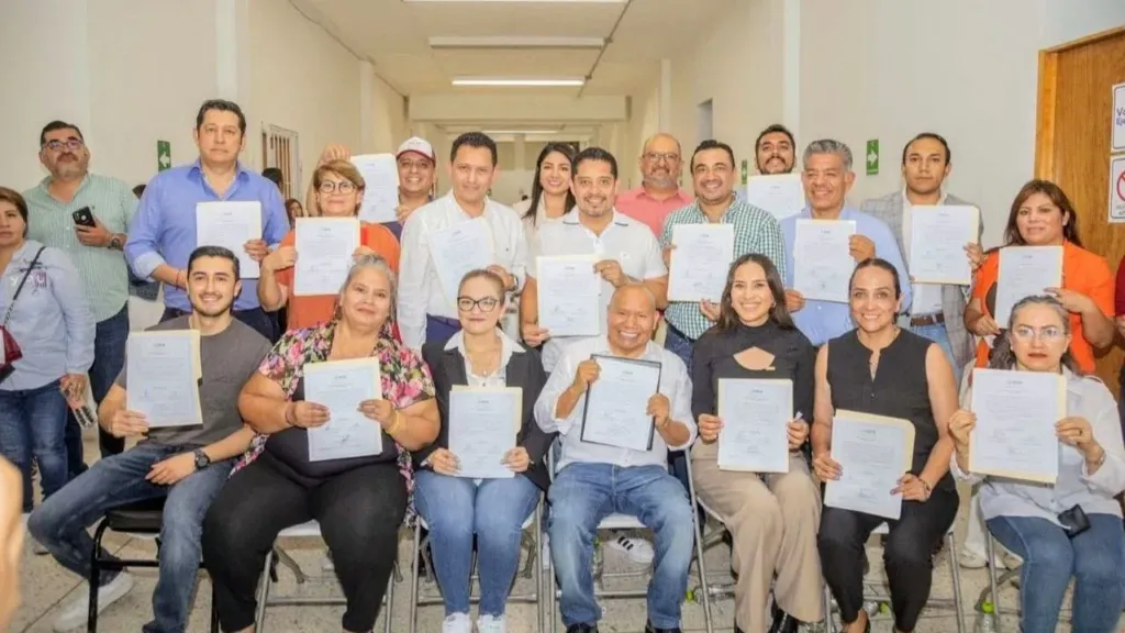 Raciel Pérez Cruz recibe constancia de mayoría que lo acredita como Presidente Municipal electo de Tlalnepantla