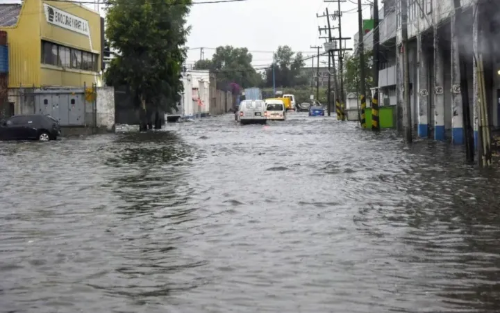 Recomendaciones de PC Naucalpan para prevenir riesgos ante la actual temporada de lluvias