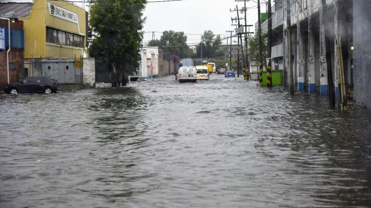 Recomendaciones de PC Naucalpan para prevenir riesgos ante la actual temporada de lluvias