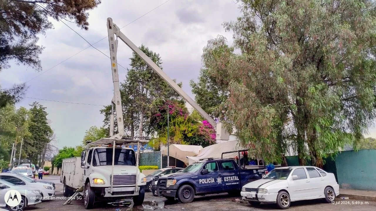 Mantiene Naucalpan Programa permanente de reparación y sustitución de luminarias al menos 40 mil han sido recuperadas