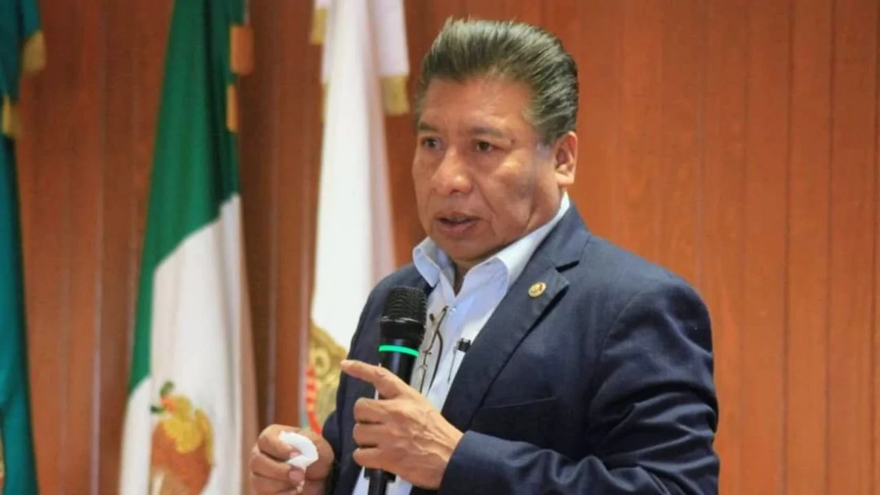 El exgobernador mexiquense Alfredo del Mazo debe de explicar pago millonario a empresa vinculada con Latinus Faustino de la Cruz