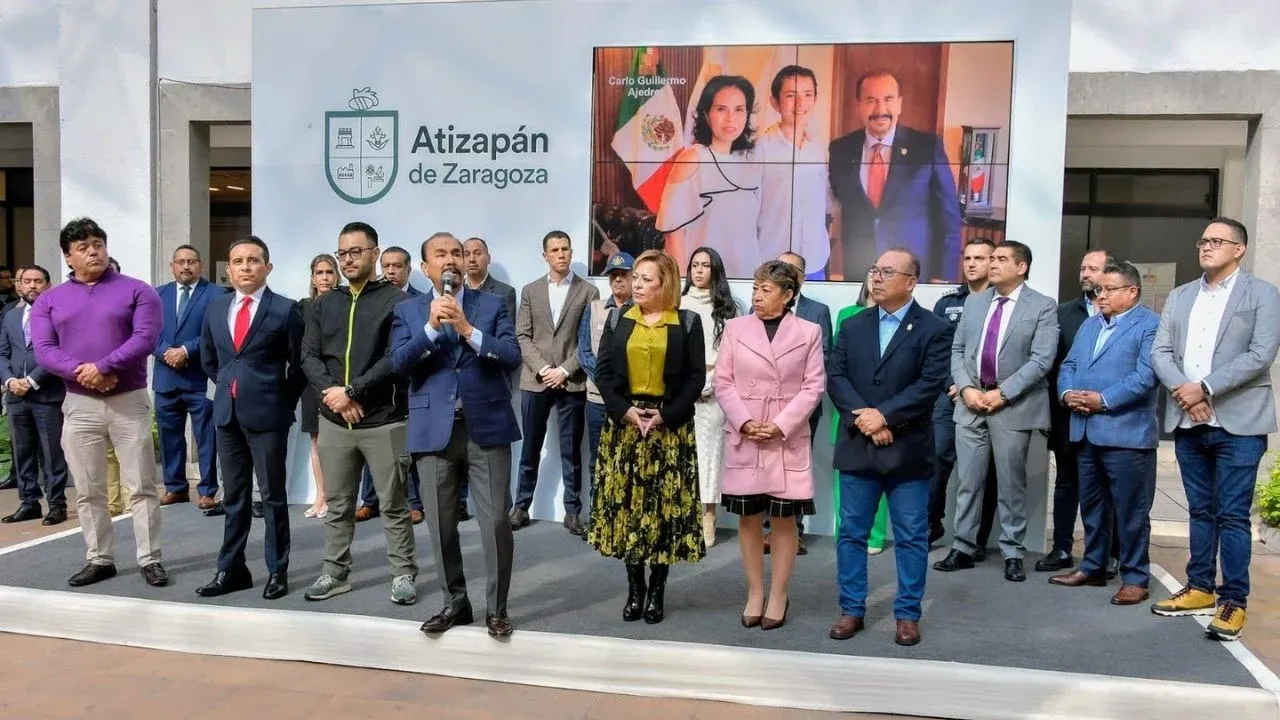 Alcalde de Atizapán de Zaragoza Pedro Rodríguez pide a funcionarios redoblar esfuerzos, brindar más y mejores servicios