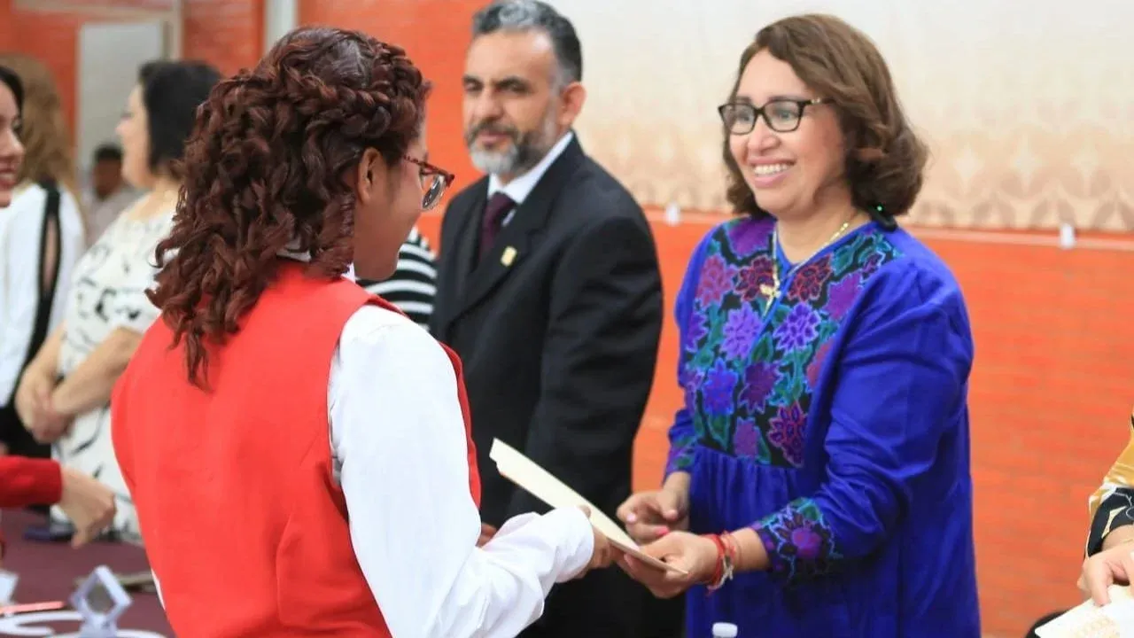 Atenderemos prevención de drogas y riesgos para jóvenes en Ecatepec: Azucena Cisneros
