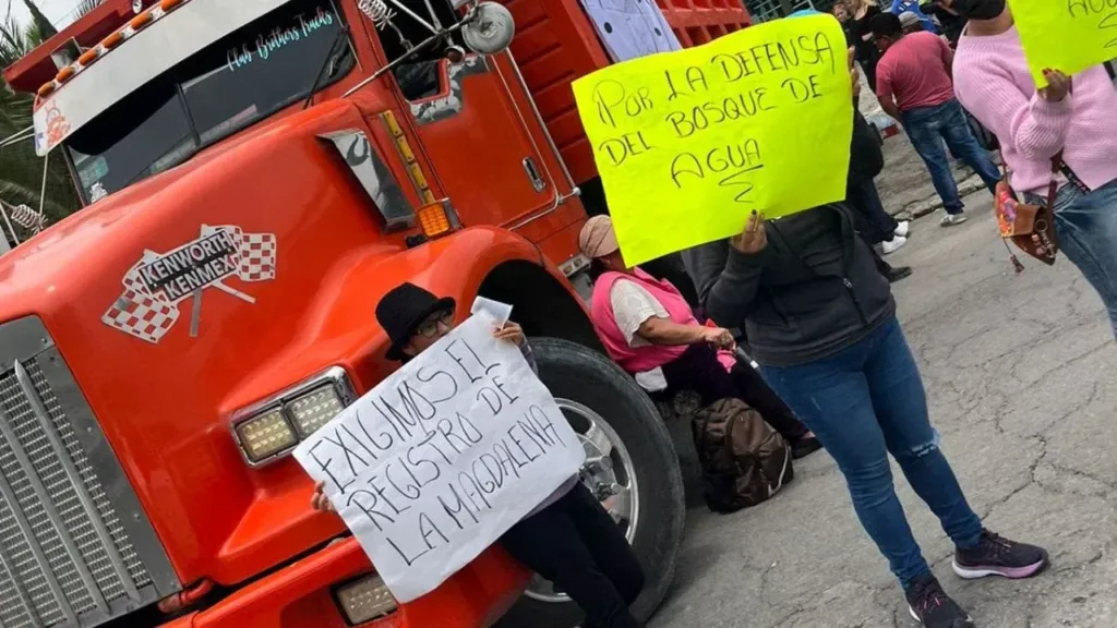 Bloquean "La Chamapa Lecheria" defensores de Bosques de Agua