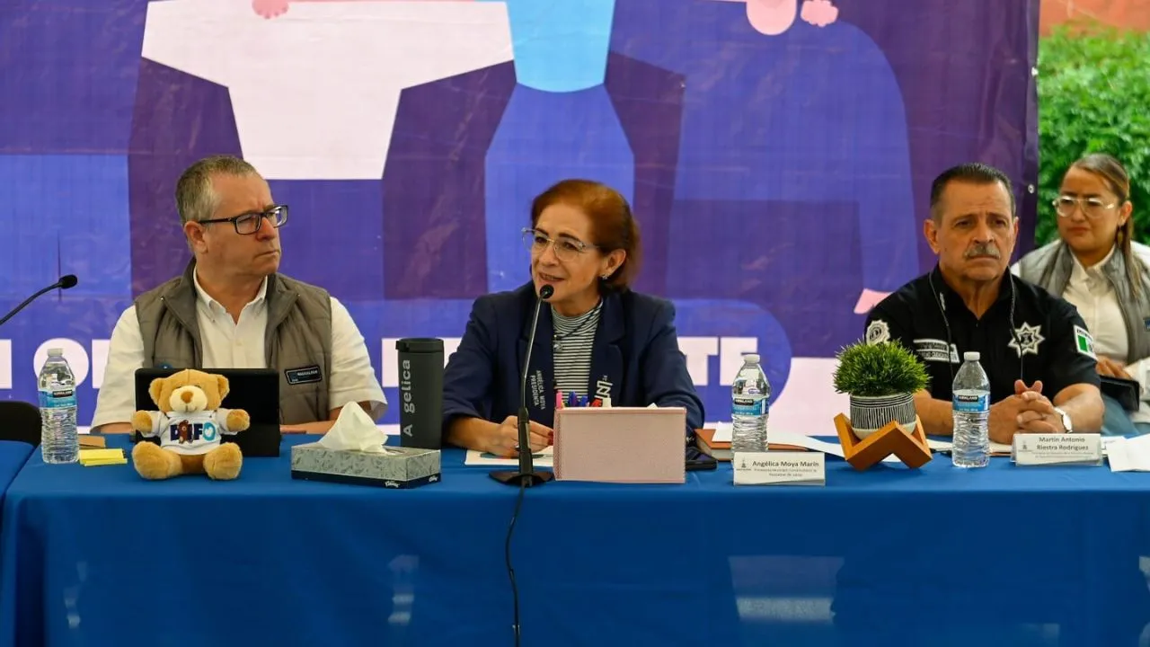 Continúa Angélica Moya política de rendición de cuentas, cercanía y diálogo con vecinos de Naucalpan