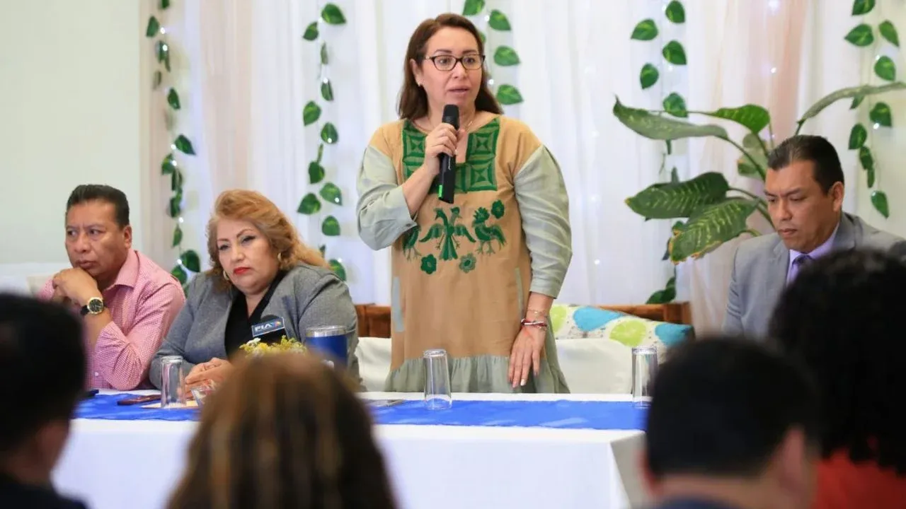 Ecatepec requiere abogacías progresistas de izquierda: Azucena Cisneros