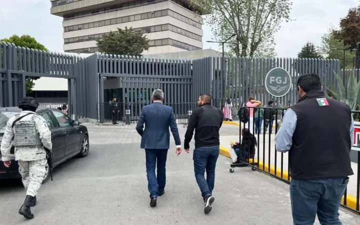 FGJEM cierra las puertas a alcalde de Ecatepec; acude por tercera ocasión a solicitar audiencia sin conseguir nada