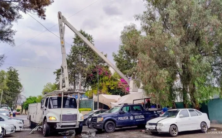 Mantiene Naucalpan Programa permanente de reparación y sustitución de luminarias, al menos 40 mil han sido recuperadas