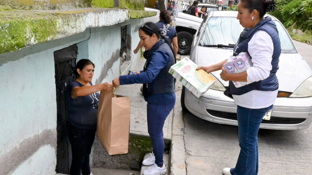 Naucalpan apoya a familias afectadas por la lluvia