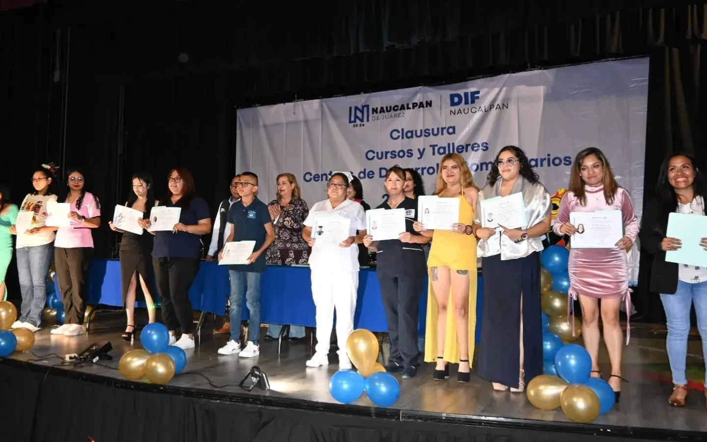 Concluyen Cursos 150 Alumnos del CDC del DIF Naucalpan