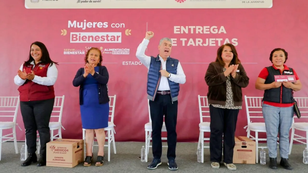 Continúa entrega de tarjetas Mujeres con Bienestar; benefician a más de 900 mexiquenses de Tlalnepantla