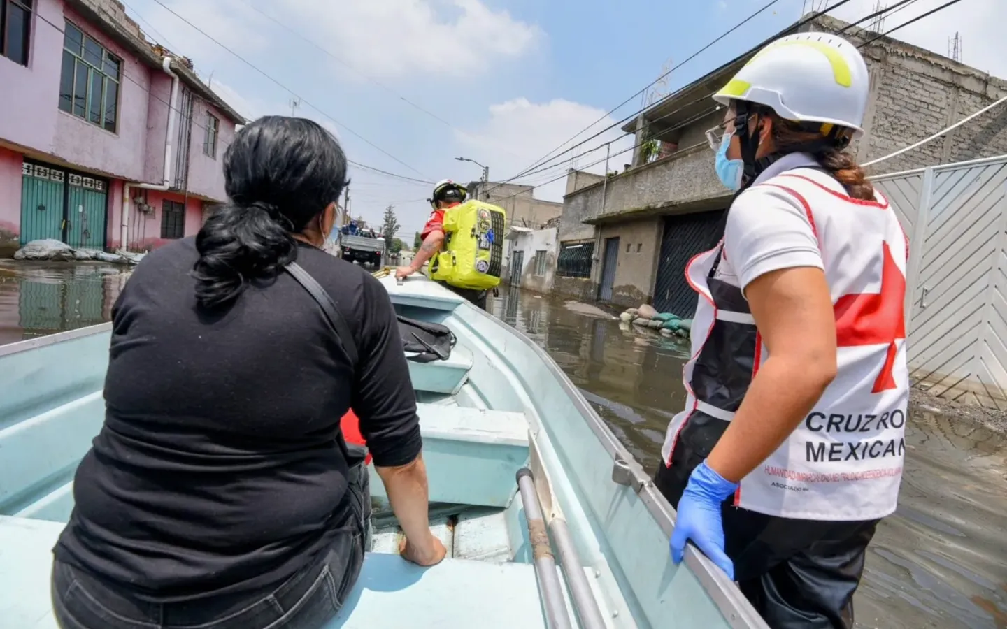 Cruz Roja Mexicana continuará en zona afectada por inundación en Chalco