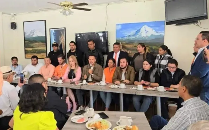 Declina Ana Karime Arguilez a favor de Rodrigo Samperio por la Coordinadora Operativa en Edomex de MC