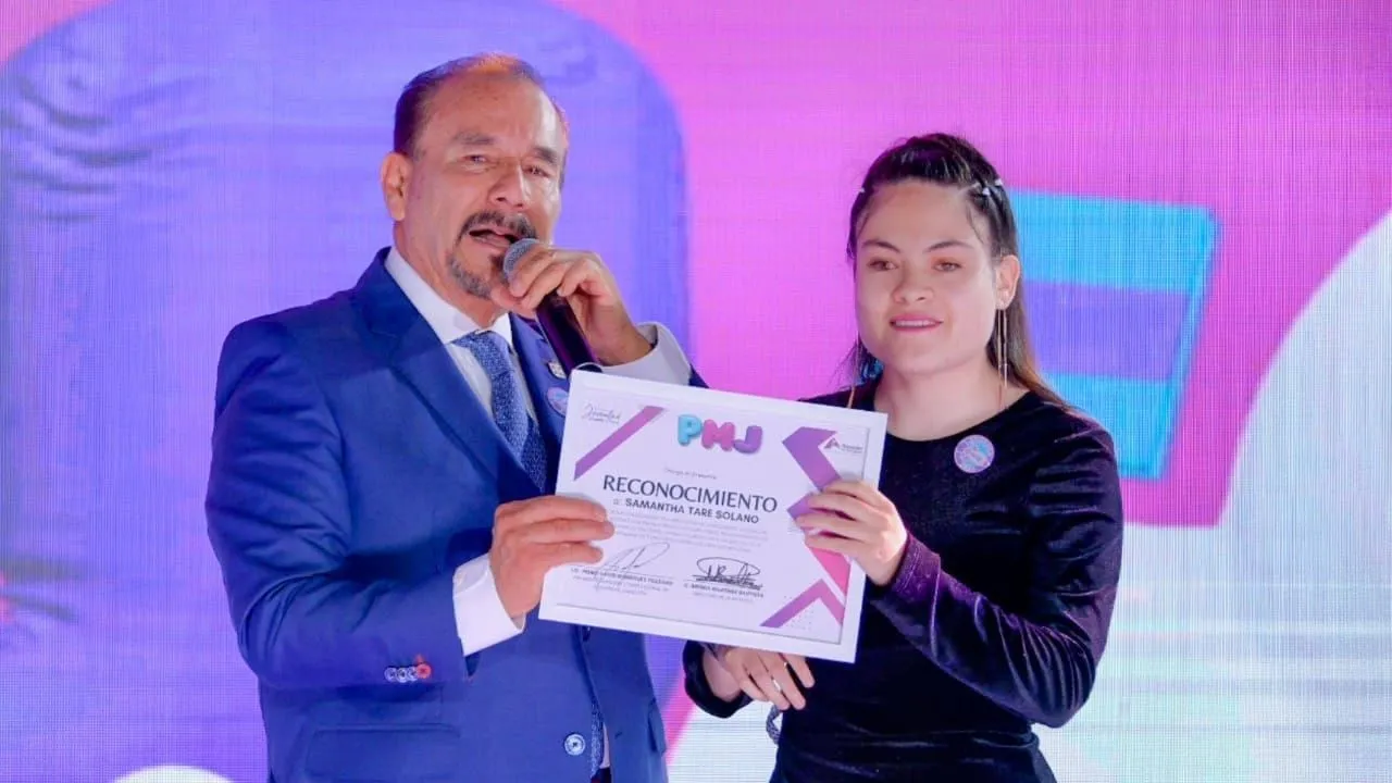 Entrega Pedro Rodríguez Premio Municipal de la Juventud Atizapán de Zaragoza 2024