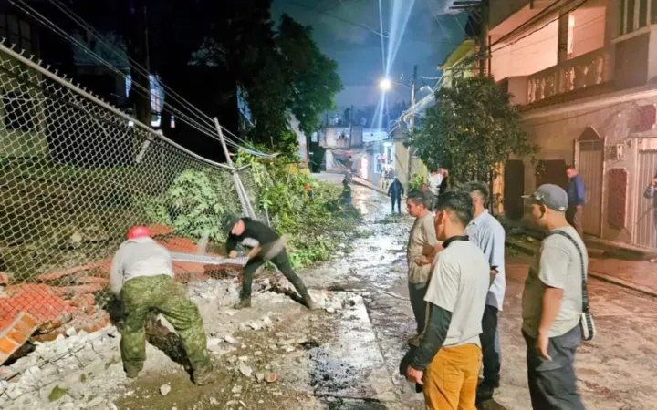 Gobierno de Naucalpan atiende afectaciones por lluvia