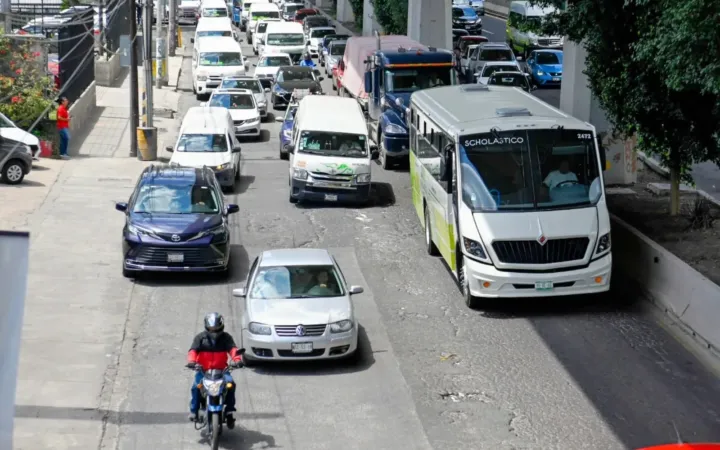 Implementa Edomex chatbot para reportar baches en vías estatales