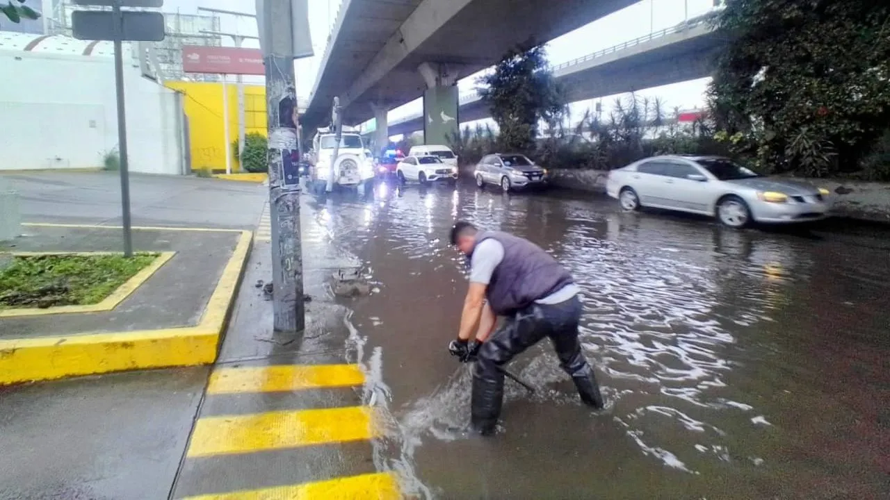 Lleva Oapas Naucalpan 90% de adelanto del programa permanente de desazolve de drenaje y alcantarillas