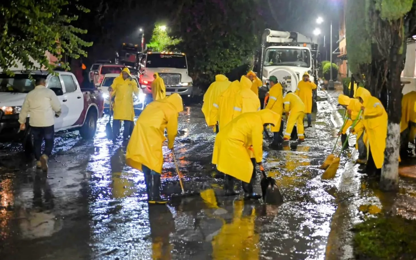 Oapas, Protección Civil y Servicios Públicos de Naucalpan atienden afectaciones por lluvias