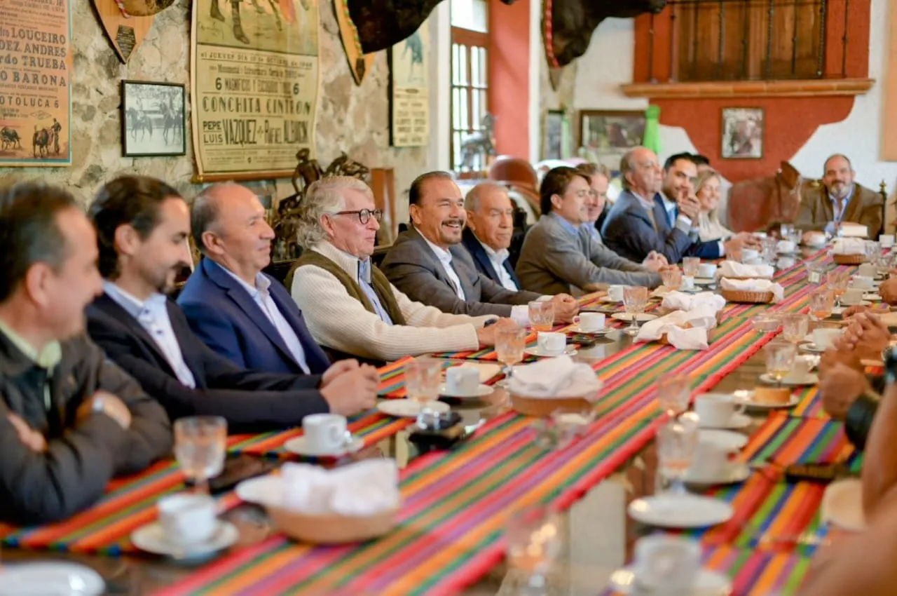 Reconocen empresarios labor del alcalde Pedro Rodríguez en Atizapán de Zaragoza