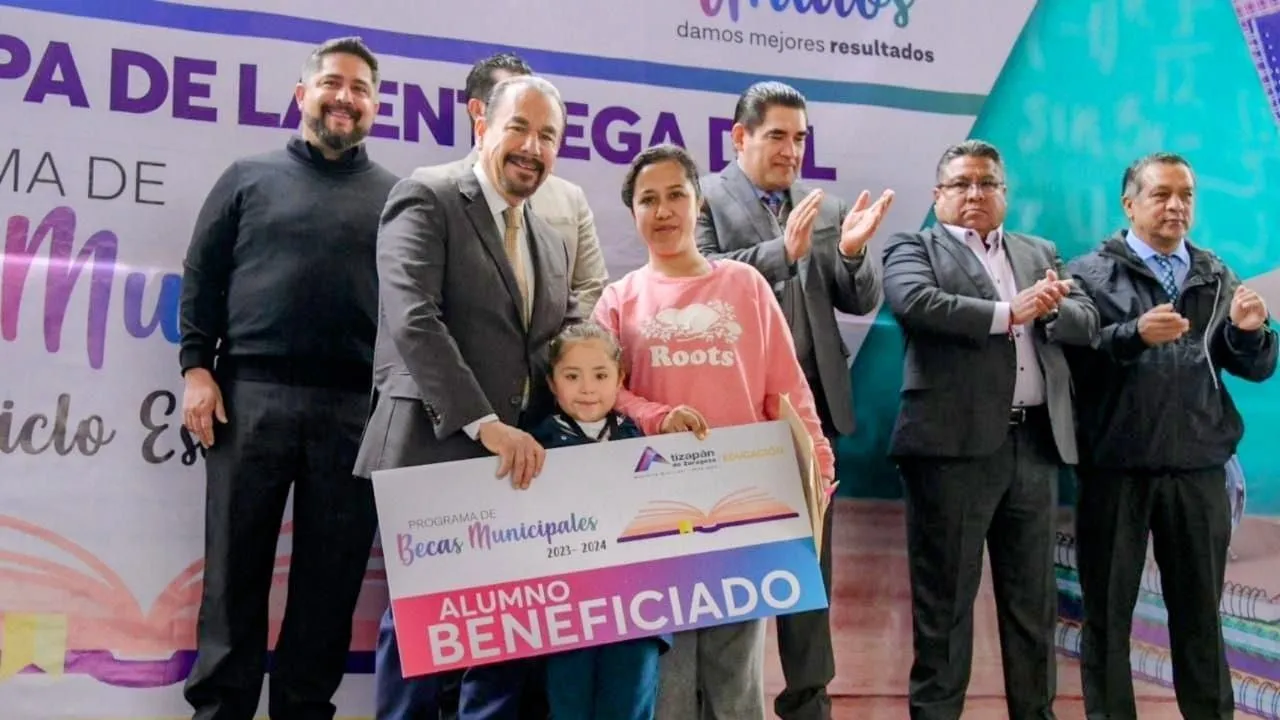 Lanza Gobierno de Pedro Rodríguez en Atizapán de Zaragoza Convocatoria para Becas Escolares 2024