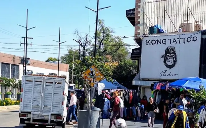 Preocupa a vecinos de Naucalpan centro, violencia y delincuencia entre comerciantes, así como ocupación de la vía pública