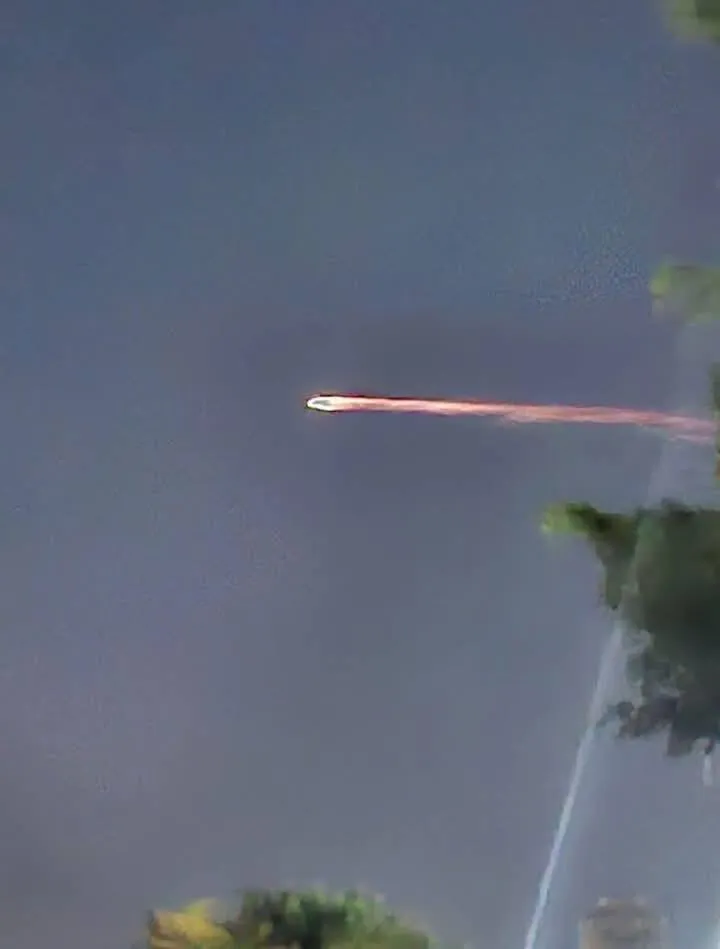 Meteorito ilumina el cielo de la Ciudad de México: Destruido en el aire tras potente explosión