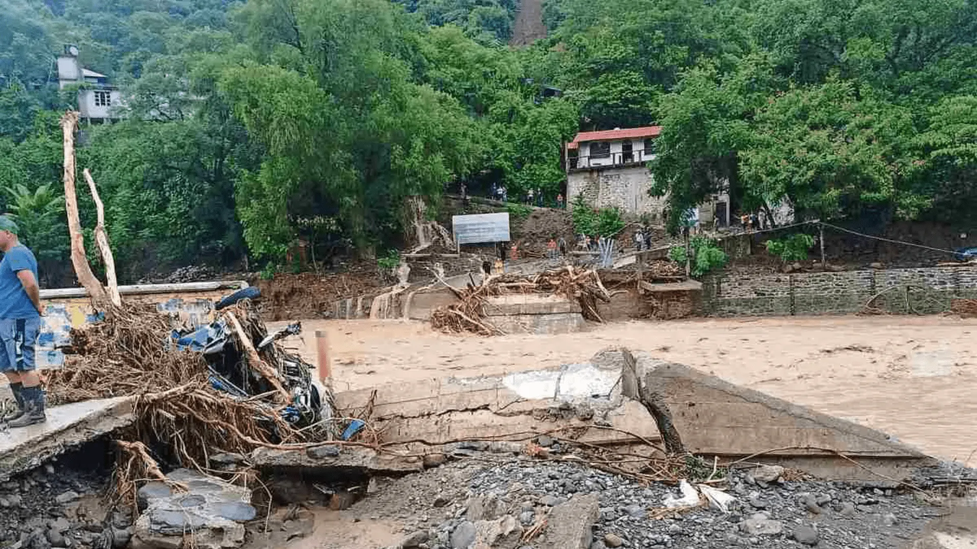 Veracruz sufre graves inundaciones: miles de afectados y comunidades incomunicadas