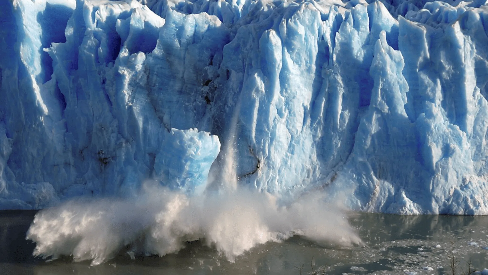 El deshielo polar acelera: señales de un planeta en alerta