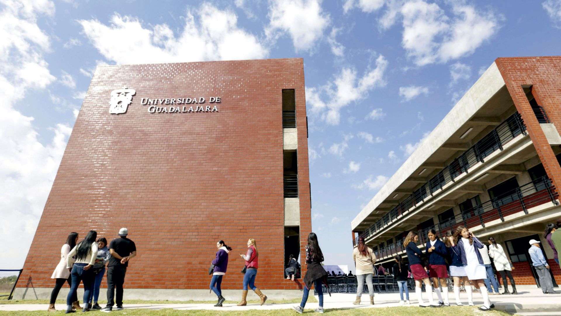 Crece la tensión en universidades públicas ante denuncias por falta de recursos y sobrecarga operativa